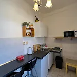 公寓 Sedlcanska - Will Save Money Here - Equipped With Antique Furniture 布拉格